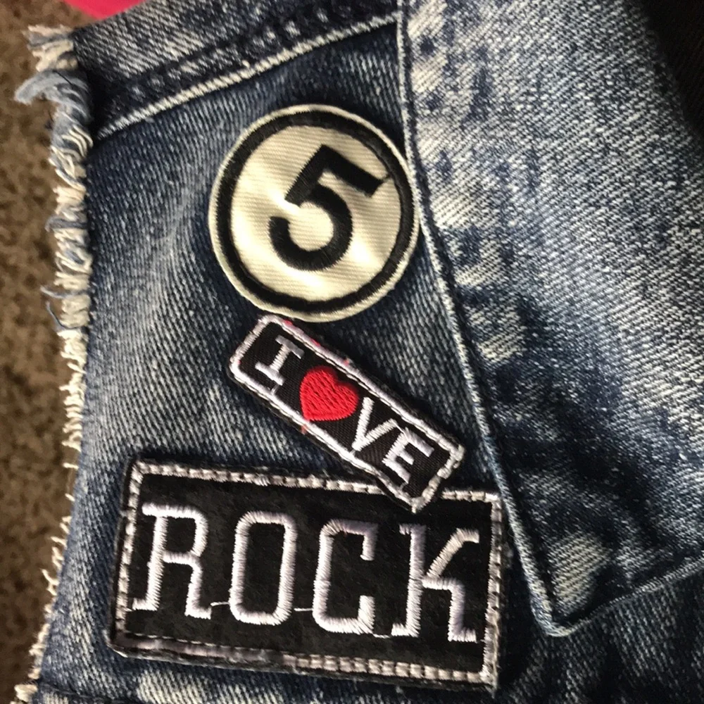 “Kiss My Patch” Mini Jacket - Picture 5 of 8